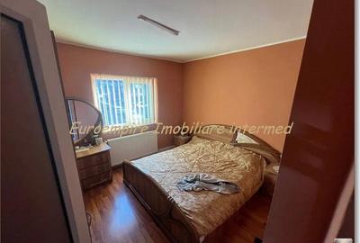 Apartament 2 camere decomandate zona Faleza Nord - 1