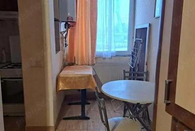 Garsoniera de vanzare , Ostrovului etaj 4 , 22.800 euro negociabil - 2