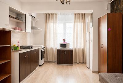 Apartament cu 2 camere decomandat, mobilat în Theodor Pallady