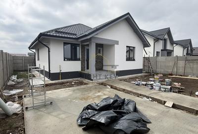 Casă individuală cu 3 camere cu Canalizare în Clinceni - 2