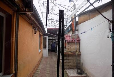 Casă cu 5 camere cu Teren 184 Mp în Central - 9