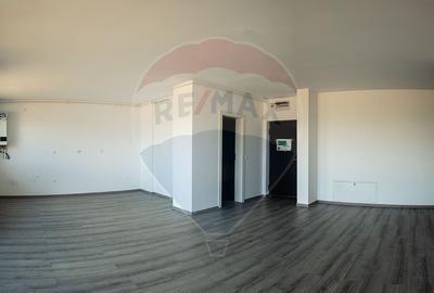 Apartament cu 3 camere de vanzare in zona Cetate COMISION 0% - 4