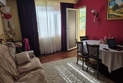 Apartament cu 2 camere semidecomandat, mobilat în Baba Novac