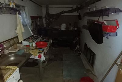 Casă cu 3 camere cu Teren 250 Mp în Central - 6