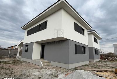 Casă cu 5 camere cu Teren 320 Mp în Moșnița Nouă