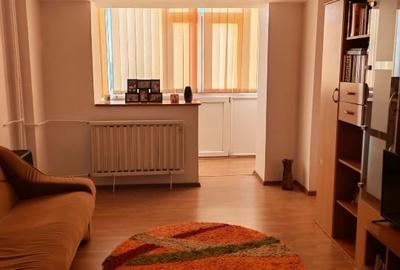 Apartament cu 3 camere decomandat, mobilat în Calea București - 1
