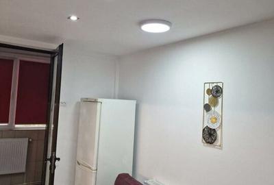 Apartament cu 3 camere, parter - zona Tiglina 2, CEC - 5