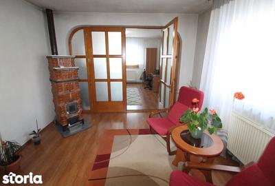 Casă cu 4 camere cu Teren 350 Mp în Central - 4