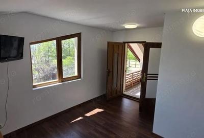 Casă cu 5 camere cu Teren 918 Mp în Răzvad - 15