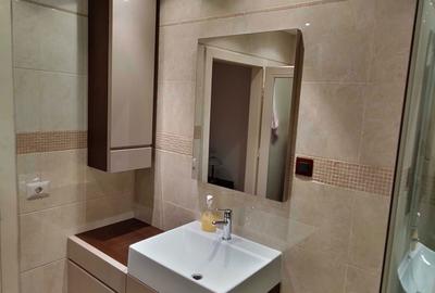 Apartament cu 2 camere semidecomandat în Universitate