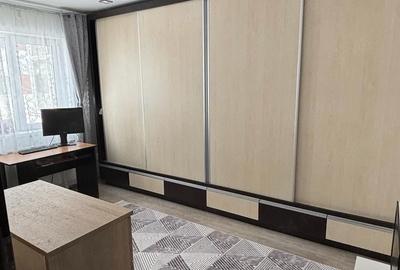 Apartament cu 3 camere decomandat în Central - 2