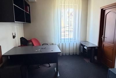 Spațiu comercial, de 990 mp, în Nord - 10