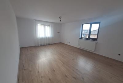 Casă individuală cu 5 camere cu Canalizare în Câmpenești - 15