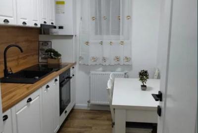 Apartament cu 3 camere decomandat în Astra - 3