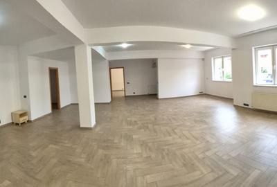 Apartament spatios, 3 camere, loc parcare, langa parc, zona linistita - 4