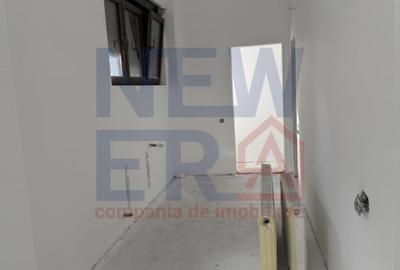 Vanzare apartament 3 camere - 2