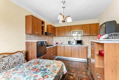 Casă cu 12 camere în Tomis I - 18