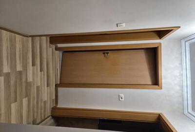 Apartament cu 2 camere decomandat în Medicină