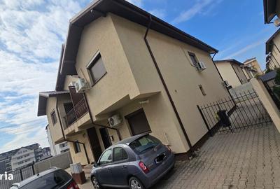 Casă cu 4 camere cu Teren 162 Mp în Central