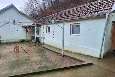 Casă cu 3 camere cu Teren 150 Mp în Central - 10