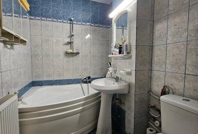 Apartament cu 3 camere decomandat în Găvana 3 - 6