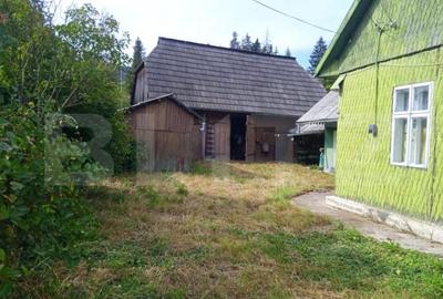 Casă cu 4 camere cu Teren 2500 Mp în Putna - 9