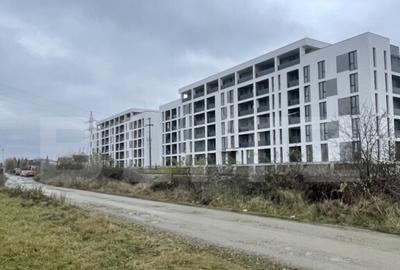 Teren de 2.760 mp, in zona excelenta, cu utilita?i ?i - 1