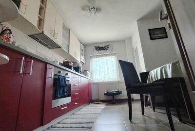 Apartament cu 3 camere decomandat în Central - 3