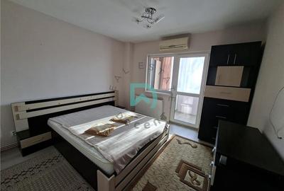 Apartament cu 2 camere decomandat în Tractorul - 9