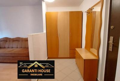Apartament cu 2 camere decomandat în Republicii - 2