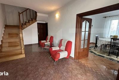 Casă cu 6 camere cu Teren 1100 Mp în Ceuaș - 9