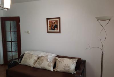 Apartament cu 4 camere decomandat în Central - 2