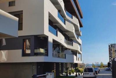 Vand apartament 2 camere Mamaia Nord cu loc de parcare inclus - 1