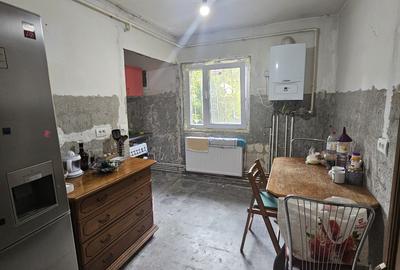 Apartament cu 2 camere decomandat în Aradului - 3