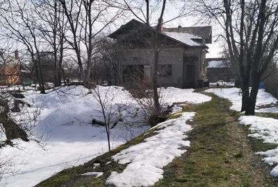 Casă cu Teren 3000 Mp în Niculești - 3