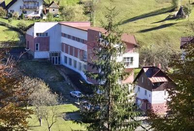 Casă cu Teren 2140 Mp în Moieciu - 20
