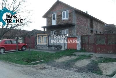 Casă individuală cu 4 camere cu Canalizare în Zăbrani - 14