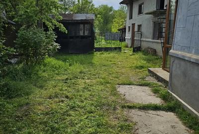 Casă cu 4 camere cu Teren 1000 Mp în Odobești - 1