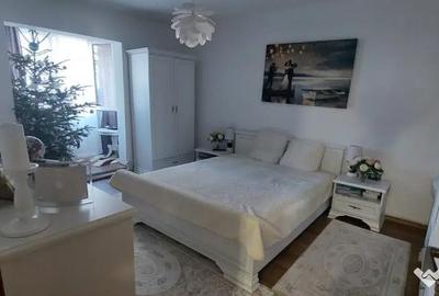 Apartament cu 4 camere decomandat, mobilat în 1 Mai - 8