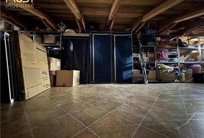 Duplex cu 4 camere l Sub Cetate l 165 MP Curte - 1