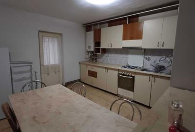 Apartament cu 2 camere decomandat în Central - 1