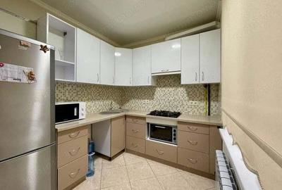 Apartament cu 3 camere în Apărătorii Patriei - 3