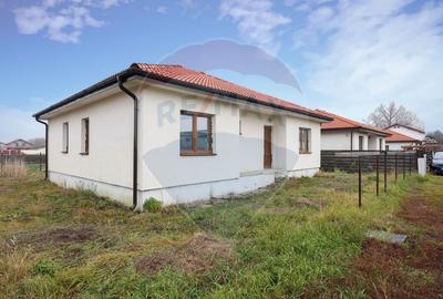 Casă individuală cu 4 camere cu Teren 330 Mp în Stupini - 8