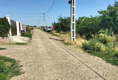 Teren de 1800 mp, în Central - 4