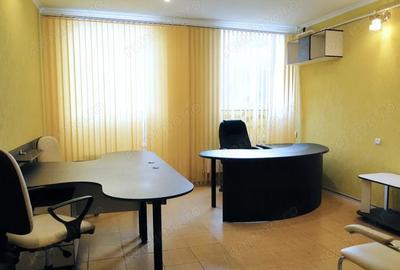 Spațiu comercial, de 25 mp, în Vitan