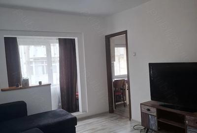 Garsonieră decomandată în Broșteni - 5