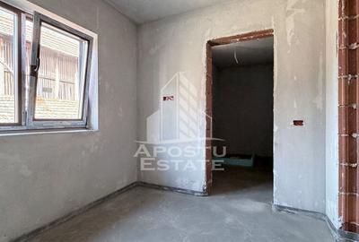 Duplex cu 4 camere cu Canalizare în Sânmihaiu Român - 9