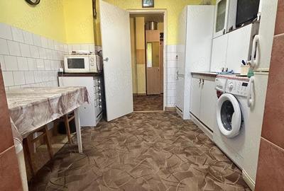 De vanzare apartament decomandat cu 2 camere in zona Dorobanti centrala proprie - 2