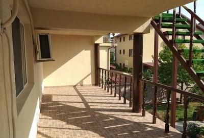 Apartament cu 3 camere decomandat, mobilat în Apărătorii Patriei