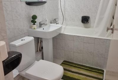 Ap tip PC , 3 cam , Nufarul , mobilat dotat et 4 cu acoperis, 2 pe palier , luminos, ocupabil - 3